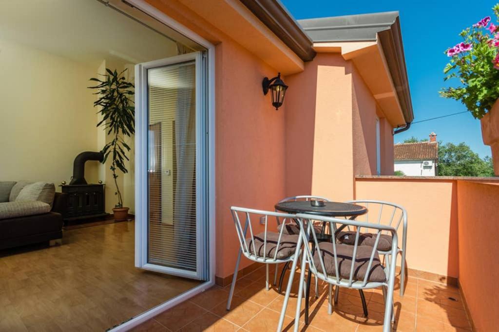 Apartman Stela Πόρετς Εξωτερικό φωτογραφία