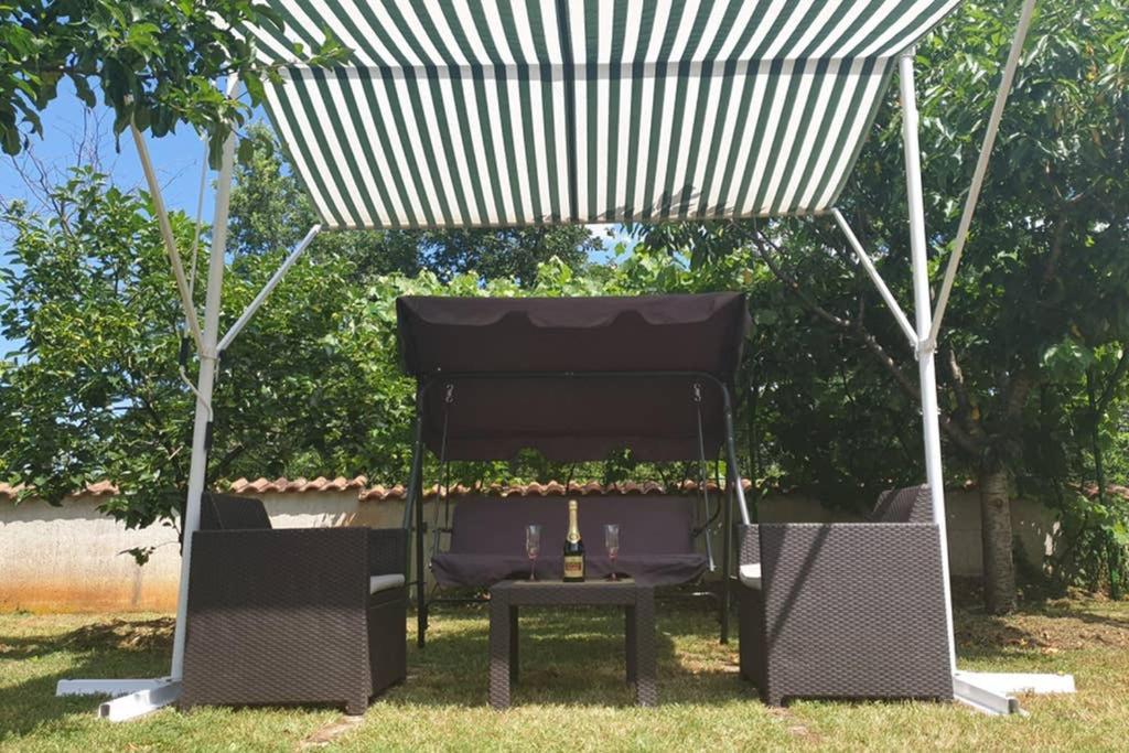 Apartman Stela Πόρετς Εξωτερικό φωτογραφία